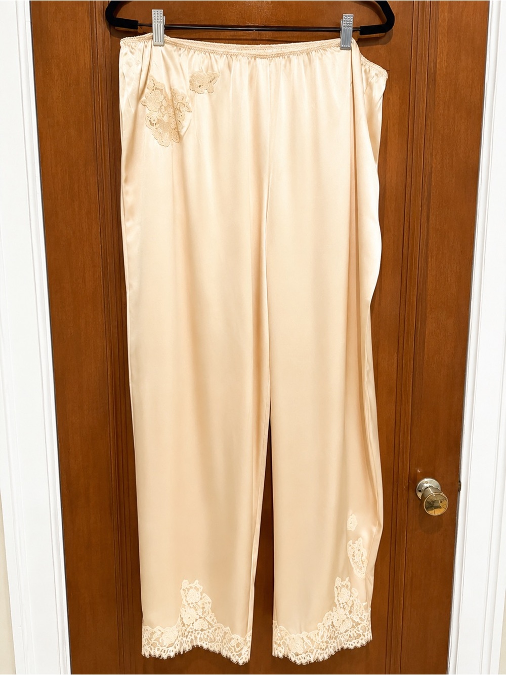 Doen NWT Silk-Blend Wide-Leg Pants in Cream